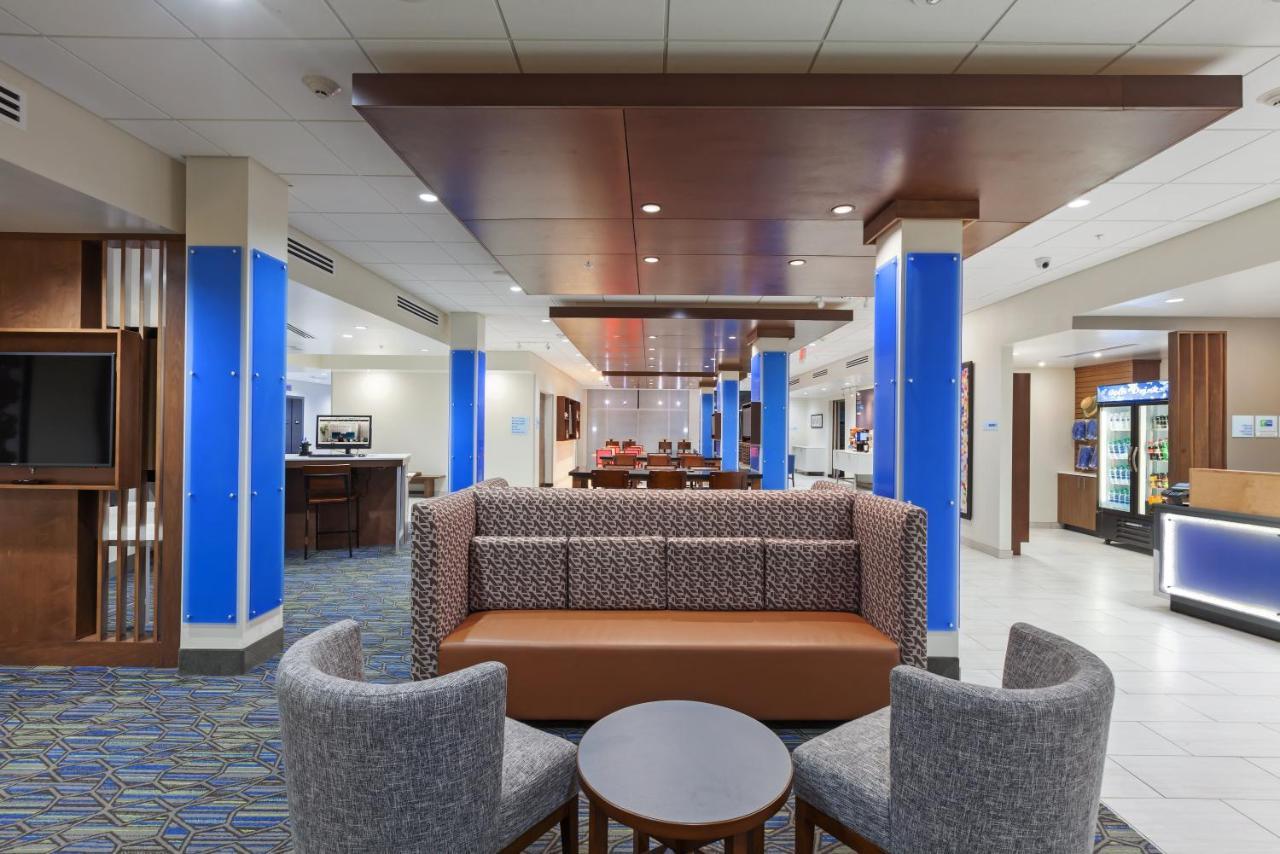 Holiday Inn Express & Suites Tulsa South - Woodland Hills By Ihg Bagian luar foto