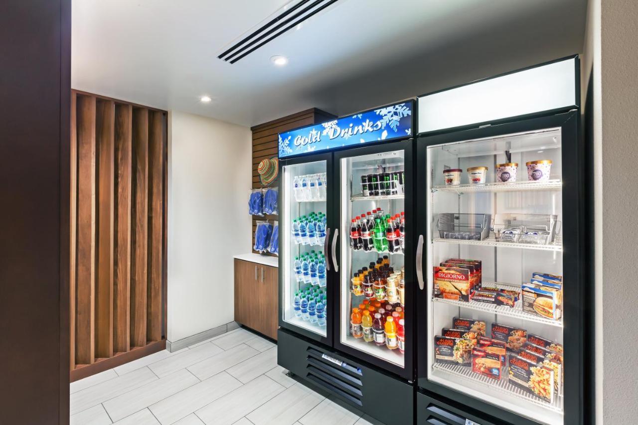 Holiday Inn Express & Suites Tulsa South - Woodland Hills By Ihg Bagian luar foto