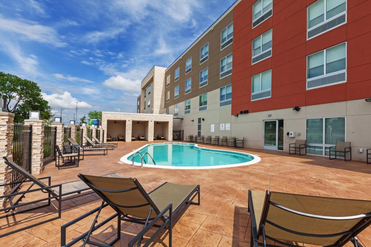 Holiday Inn Express & Suites Tulsa South - Woodland Hills By Ihg Bagian luar foto