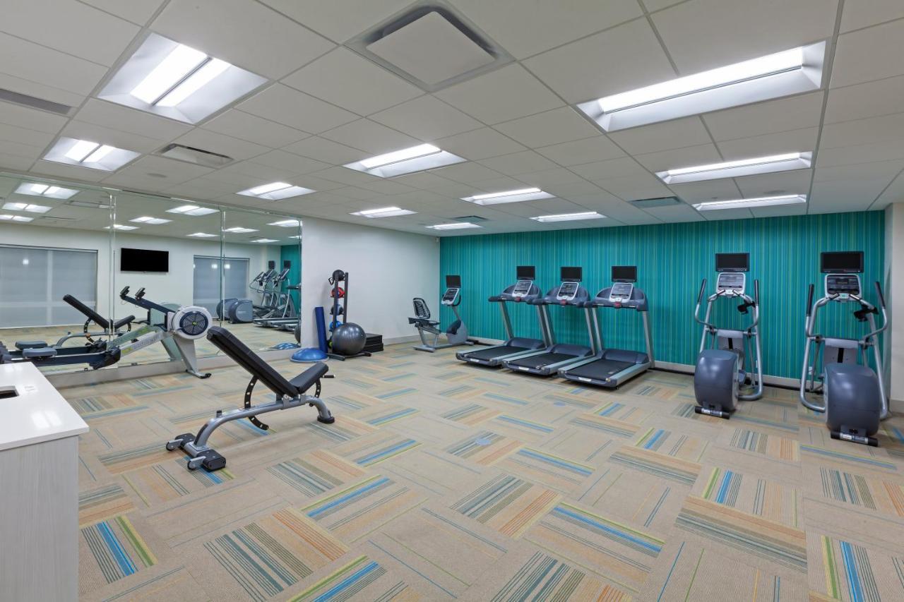 Holiday Inn Express & Suites Tulsa South - Woodland Hills By Ihg Bagian luar foto