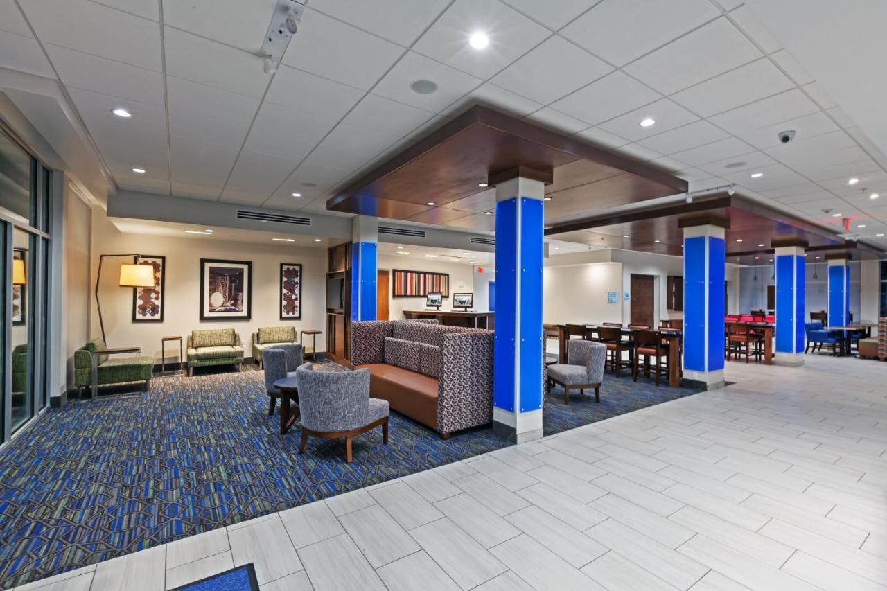 Holiday Inn Express & Suites Tulsa South - Woodland Hills By Ihg Bagian luar foto